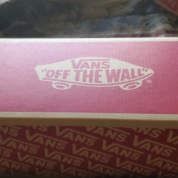 HOST PICK  Dec 18 Vans black white checkerboard slip on sneakers - Picture 4 of 4